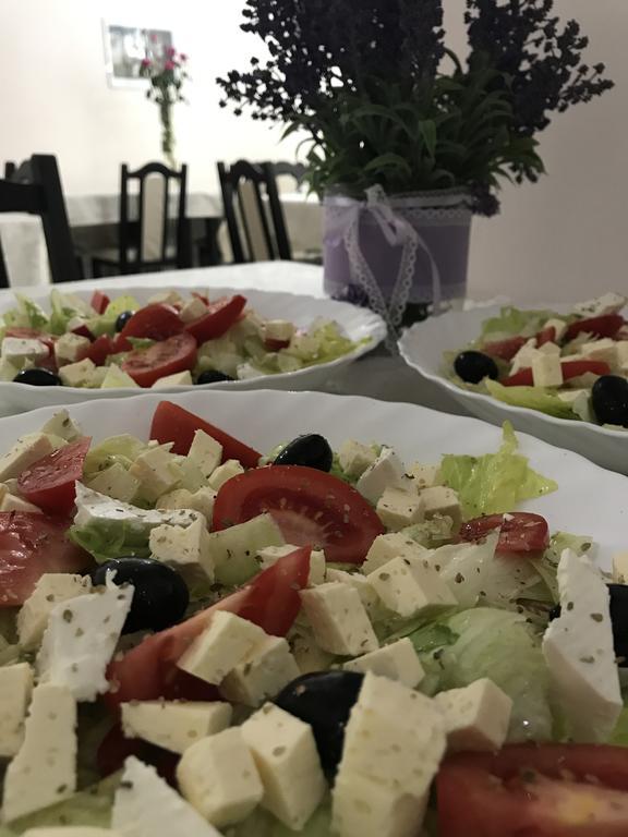 Pensiune Muntii Aninei Anina Zewnętrze zdjęcie